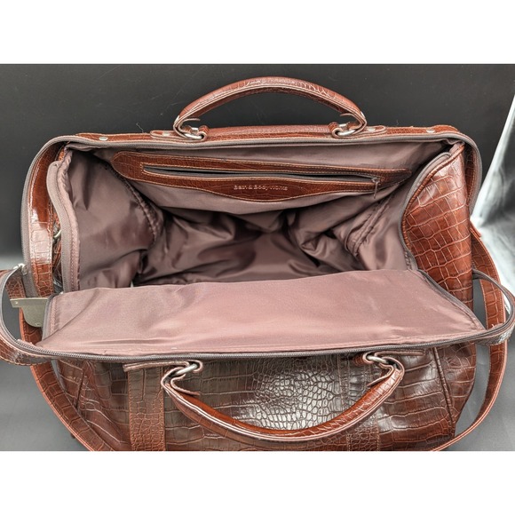 Bath and Body Works Large Brow Faux Leather Croc Print Duffle Overnight Tote Bag - Picture 14 of 16